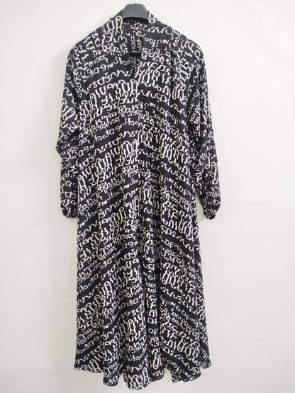 Monochrome Maze Soft Chiffon Printed Abaya